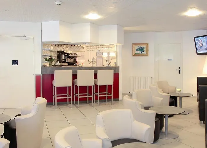 Hotel Notre Dame De France 3*