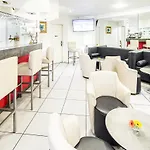 Notre Dame De France ホテル 3*
