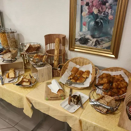 酒店 Notre Dame De France 3*