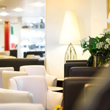 酒店 Notre Dame De France 3*