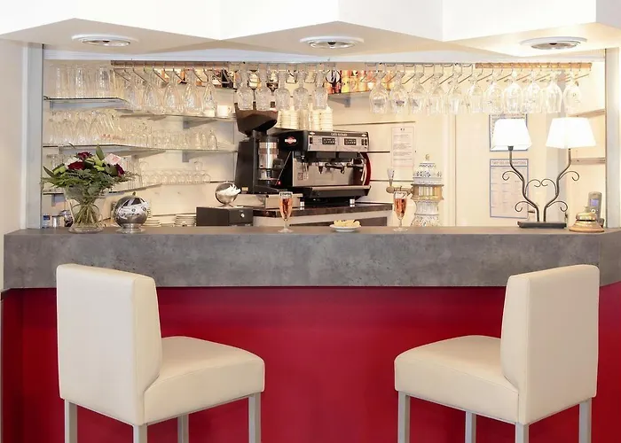 Notre Dame De France Hotell