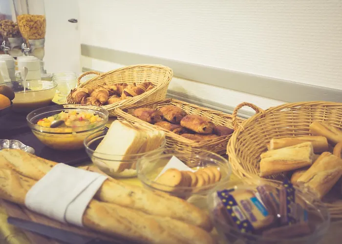 Notre Dame De France Hotell 3*