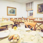Notre Dame De France Hotell 3*