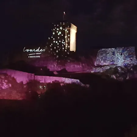 Notre Dame De France Отель