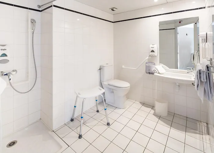 Hotel Notre Dame De France 3*