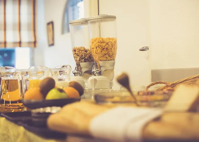 Notre Dame De France ホテル 3*